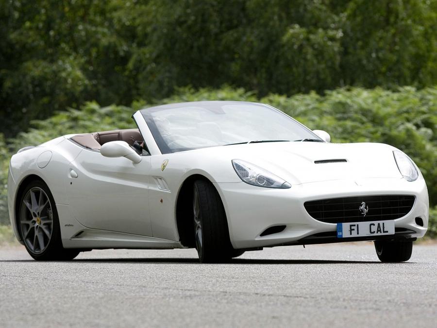  Ferrari California 2009 года  (UK) (фото 1 из 11)